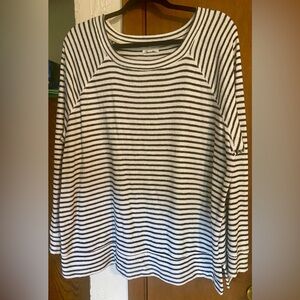 Maurices 22”PTP Sz:1 Raglan Striped Knit Sweatshirt Cuffed Sleeve Split Side
